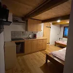 Konukevi Hepnarova Bouda 3*